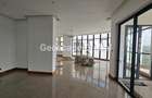 4 Bed Apartment with En Suite in Riverside - 15
