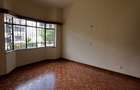5 Bed Townhouse with En Suite at Riverside Drive - 6