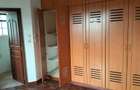5 Bed Townhouse with En Suite at Lavington - 12