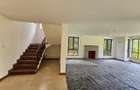 4 Bed House with En Suite in Runda - 2