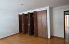 5 Bed Townhouse with En Suite at Lavington Green - 16