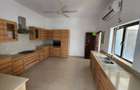Serviced 3 Bed Apartment with En Suite at Green Wood - 8