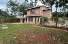 4 Bed House with En Suite at Valley Arcade - 1