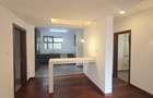 4 Bed Apartment with En Suite in Rosslyn - 13