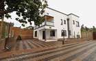4 Bed Townhouse with En Suite in Ngong - 1