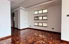 3 Bed Apartment with En Suite at Othaya Road - 4