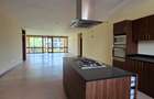 3 Bed Apartment with En Suite in Riverside - 7