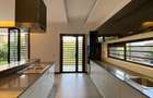 3 Bed House with En Suite in Rosslyn - 2