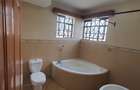 3 Bed Apartment with En Suite in Riverside - 6