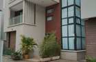 5 Bed Townhouse with En Suite in Lavington - 1