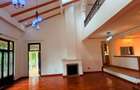 5 Bed House with En Suite in Runda - 2