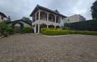 Furnished 2 Bed Apartment with En Suite in Nyari - 2