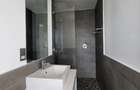 Serviced 2 Bed Apartment with En Suite in Garden Estate - 11