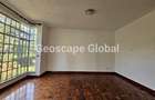 4 Bed House with En Suite in Rosslyn - 6