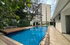 Serviced Studio Apartment with En Suite in Lavington - 15