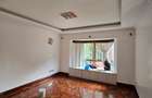 5 Bed Townhouse with En Suite in Runda - 10