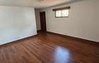 5 Bed House with En Suite at Off Un Avenue - 17
