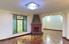 5 Bed Townhouse with En Suite at Othaya Road - 2