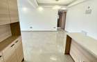 3 Bed Apartment with En Suite in Riverside - 2