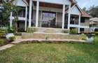 4 Bed House with En Suite in Karen Hardy - 1