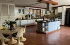 5 Bed Townhouse with Swimming Pool in Spring Valley - 4
