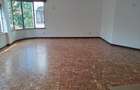 5 Bed Townhouse with En Suite in Nyari - 2