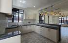 5 Bed House with En Suite at Membley - 5