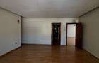 5 Bed Townhouse with En Suite in Lavington - 3