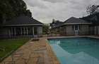 5 Bed Townhouse with En Suite in Ridgeways - 4