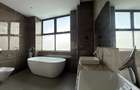 3 Bed Apartment with En Suite in Riverside - 7