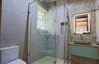 5 Bed House with En Suite in Rosslyn - 13