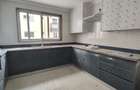 3 Bed Apartment with En Suite at Parklands - 8