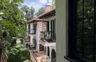 5 Bed Townhouse with En Suite in Riverside - 15