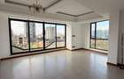 3 Bed Apartment with En Suite in Riverside - 10