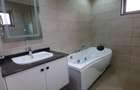 5 Bed Townhouse with En Suite at Lavington - 4