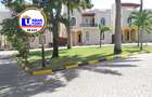 5 Bed Villa with En Suite in Nyali Area - 4