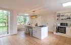 5 Bed House with En Suite in Runda - 6