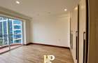 4 Bed Apartment with En Suite in Parklands - 7