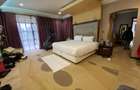 5 Bed House with En Suite in Runda - 19