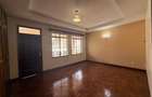 5 Bed House with En Suite in Runda - 16