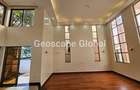 5 Bed House with En Suite in Lavington - 2
