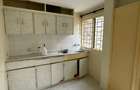 3 Bed House with En Suite at Green Fields Estate - 7