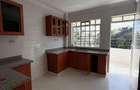 3 Bed Apartment with En Suite at Hatheru Road - 5