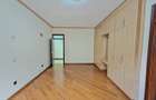 5 Bed Townhouse with En Suite in Westlands Area - 10