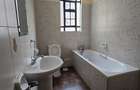 4 Bed Townhouse with En Suite at Off James Gichuru - 9