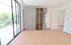 5 Bed Townhouse with En Suite in Lavington - 1