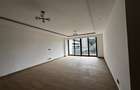 3 Bed Apartment with En Suite in Riverside - 2
