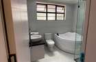 4 Bed House with En Suite in Membley - 8