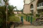 2 Bed Apartment with En Suite at Parklands - 4