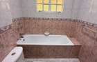 5 Bed House with En Suite in Runda - 11